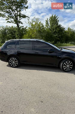 Универсал Volkswagen Golf 2015 в 