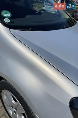 Хэтчбек Volkswagen Golf 2010 в 