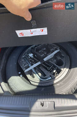 Хэтчбек Volkswagen Golf 2010 в 