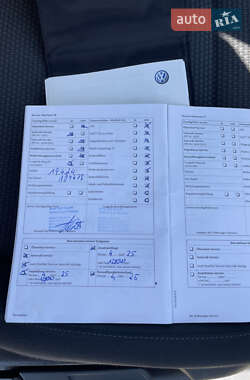 Хэтчбек Volkswagen Golf 2010 в 