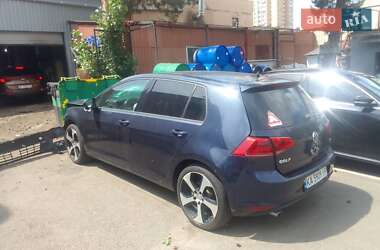 Хэтчбек Volkswagen Golf 2016 в Остроге