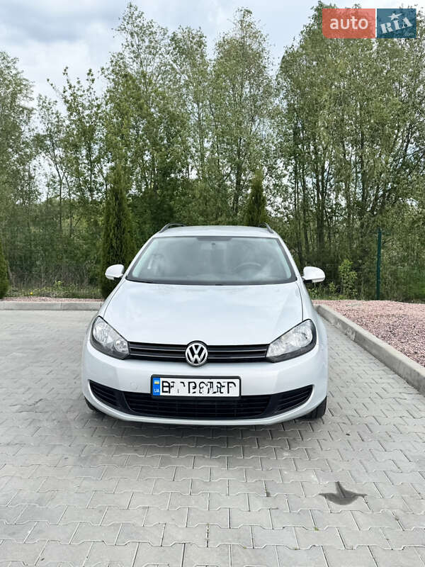 Універсал Volkswagen Golf 2013 в Хмельницькому