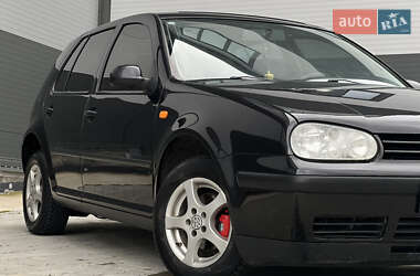 Хэтчбек Volkswagen Golf 1998 в 