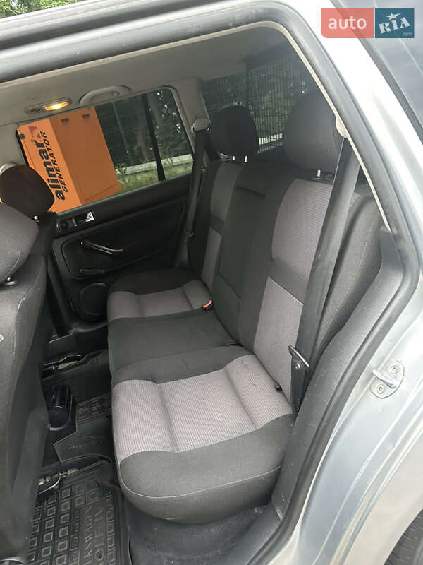 Универсал Volkswagen Golf 2001 в Киеве фото 14 Универсал Volkswagen Golf 2001 в Киеве