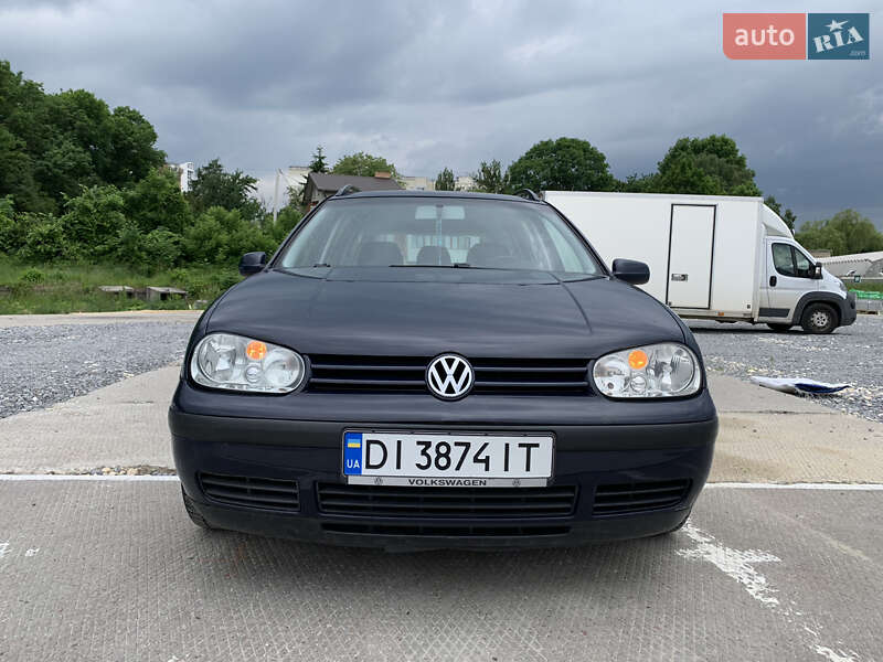 Універсал Volkswagen Golf 2005 в Львові