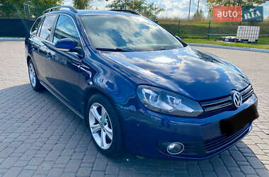 Універсал Volkswagen Golf 2011 в 