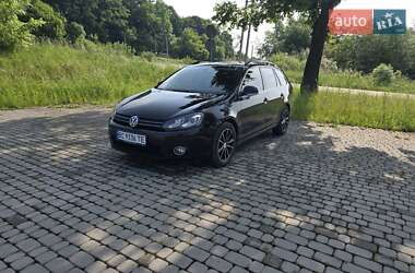 Универсал Volkswagen Golf 2010 в 
