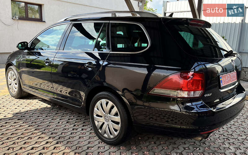 Универсал Volkswagen Golf 2011 в Харькове
