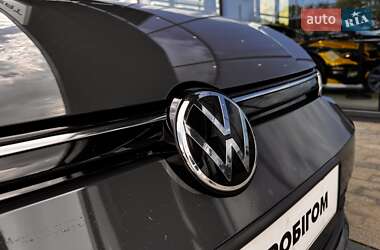 Хетчбек Volkswagen Golf 2022 в 