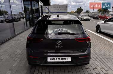 Хетчбек Volkswagen Golf 2022 в 