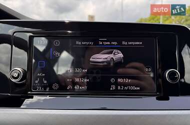 Хетчбек Volkswagen Golf 2022 в 