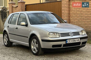 Хэтчбек Volkswagen Golf 2000 в Черновцах