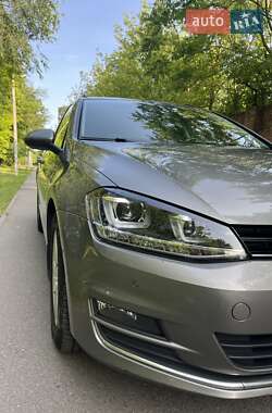 Универсал Volkswagen Golf 2015 в 