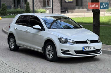 Хэтчбек Volkswagen Golf 2013 в Киеве