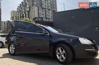 Универсал Volkswagen Golf 2009 в 