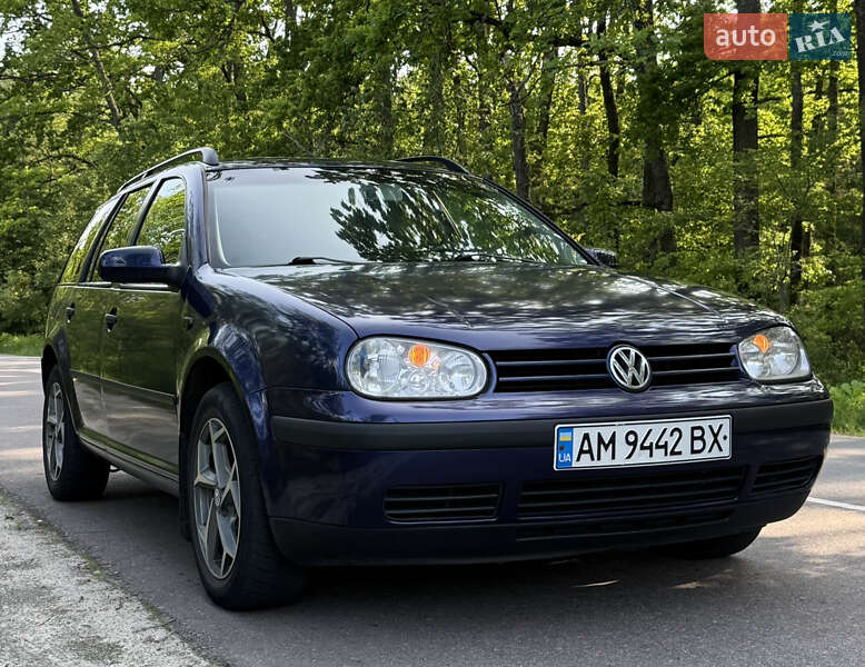 Универсал Volkswagen Golf 2002 в Житомире