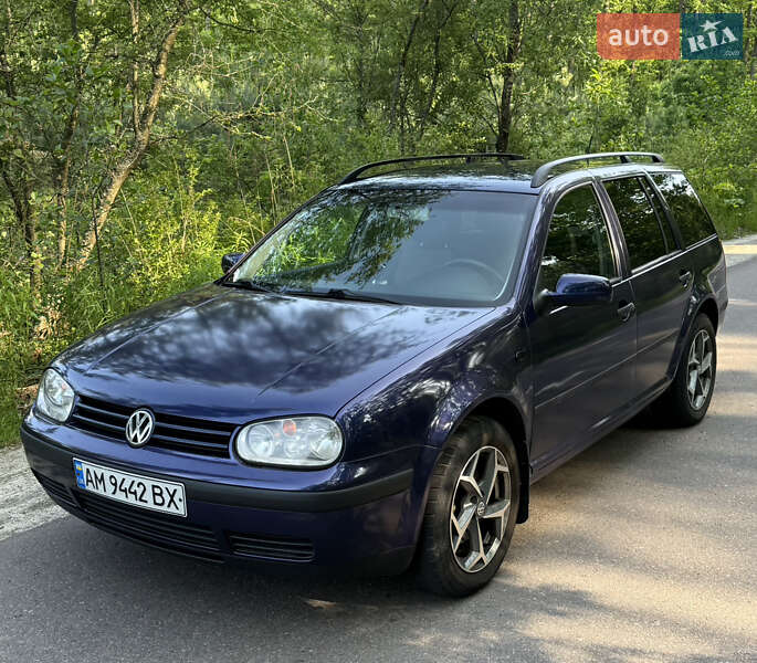 Универсал Volkswagen Golf 2002 в Житомире