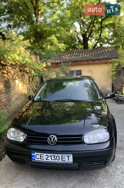 Хэтчбек Volkswagen Golf 2001 в Черновцах