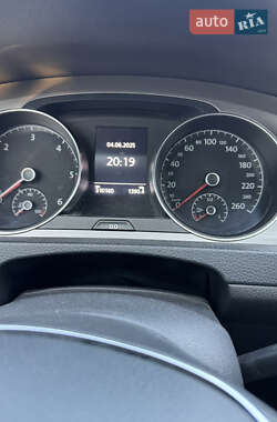 Універсал Volkswagen Golf 2014 в 