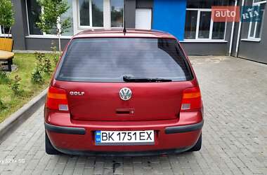 Хэтчбек Volkswagen Golf 1998 в 