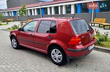 Хэтчбек Volkswagen Golf 1998 в 