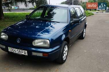 Универсал Volkswagen Golf 1996 в Ровно