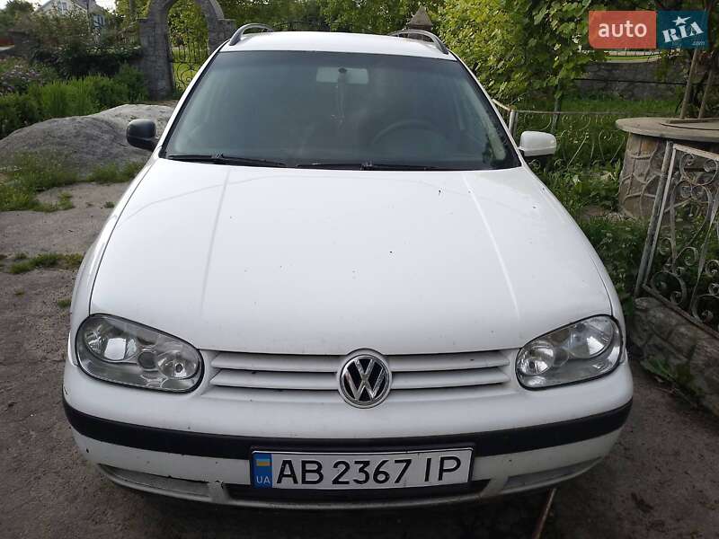 Volkswagen Golf 2003