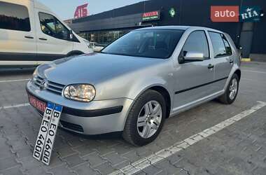 Хетчбек Volkswagen Golf 2002 в Тернополі