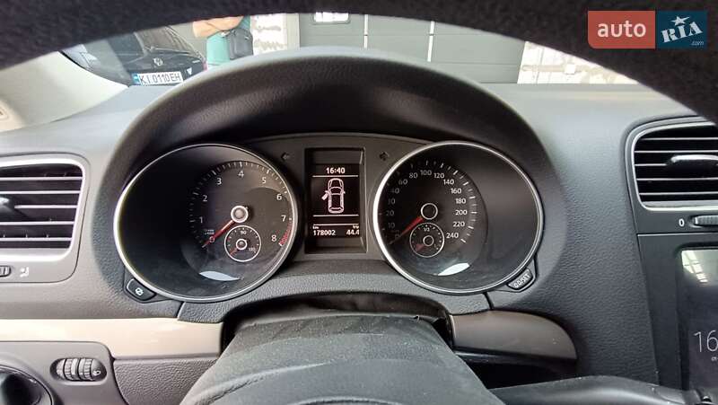 Универсал Volkswagen Golf 2010 в Броварах