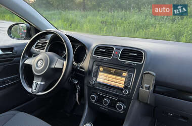 Универсал Volkswagen Golf 2010 в 