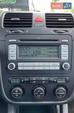 Хетчбек Volkswagen Golf 2007 в 