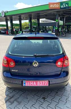 Хетчбек Volkswagen Golf 2007 в 