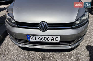 Універсал Volkswagen Golf 2016 в Вишнівці