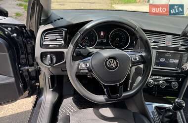 Универсал Volkswagen Golf 2016 в 