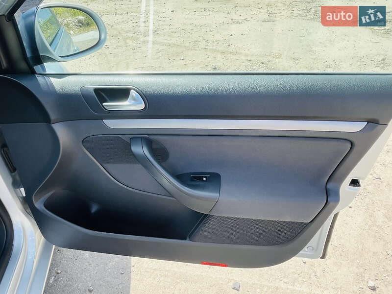 Універсал Volkswagen Golf 2008 в Первомайську