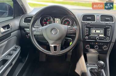 Универсал Volkswagen Golf 2013 в 
