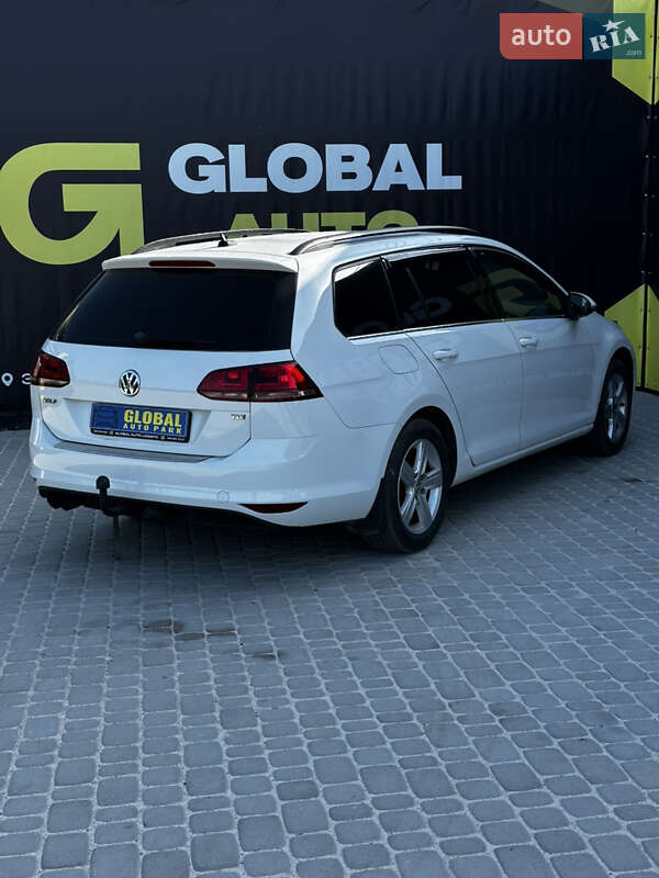 Универсал Volkswagen Golf 2015 в Львове