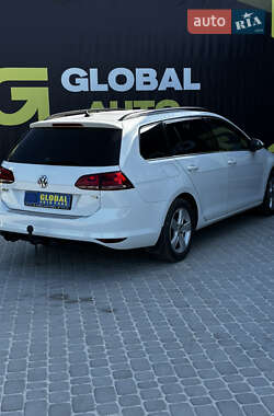 Универсал Volkswagen Golf 2015 в 