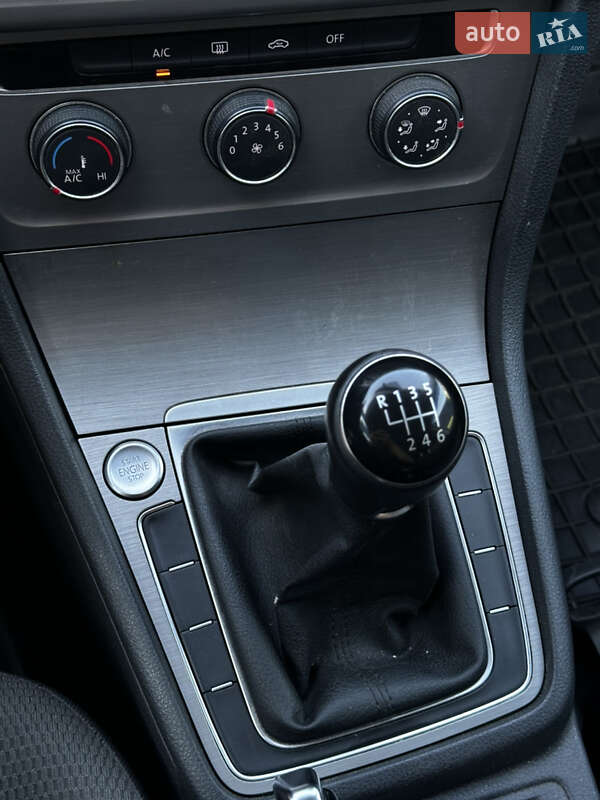 Универсал Volkswagen Golf 2015 в Львове