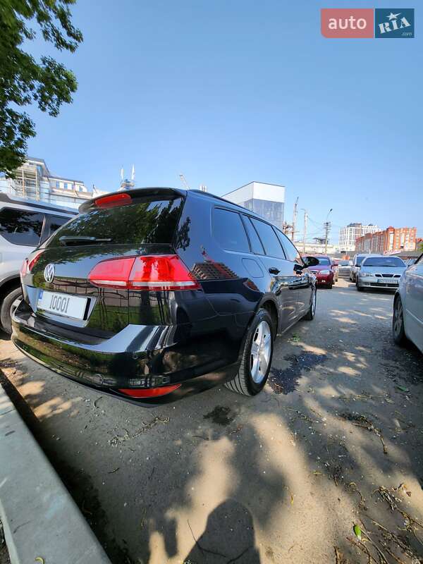 Универсал Volkswagen Golf 2013 в Тернополе