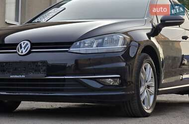 Универсал Volkswagen Golf 2017 в Днепре