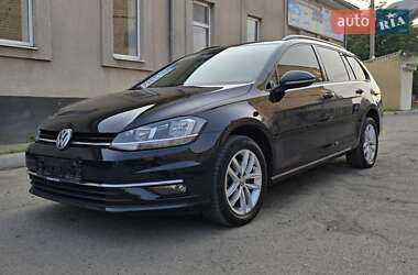 Універсал Volkswagen Golf 2017 в Дніпрі
