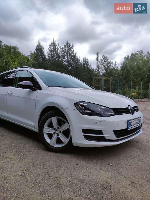 Універсал Volkswagen Golf 2014 в Львові