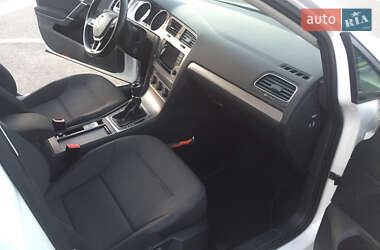 Універсал Volkswagen Golf 2013 в 