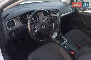 Універсал Volkswagen Golf 2013 в 