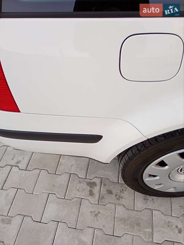 Универсал Volkswagen Golf 2003 в Самборе