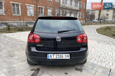 Хэтчбек Volkswagen Golf 2007 в 