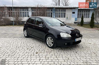 Хэтчбек Volkswagen Golf 2007 в 