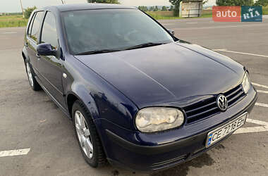 Хэтчбек Volkswagen Golf 2001 в 