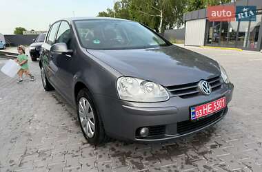 Хетчбек Volkswagen Golf 2007 в 
